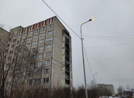 Освещение двух внутриквартальных проездов завершили в Сургуте