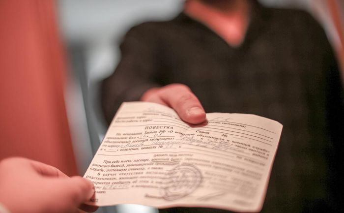 В Госдуме рассказали, почему раздают повестки после завершения мобилизации
