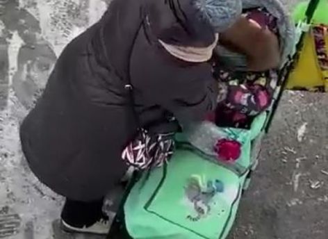 ​Жительница Радужного избила маленькую дочь - прокуратура начала проверку