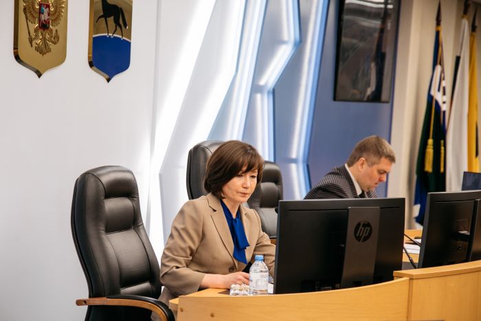 В Сургуте 16 дорог к школам и детским садам стали безопаснее в 2022 году