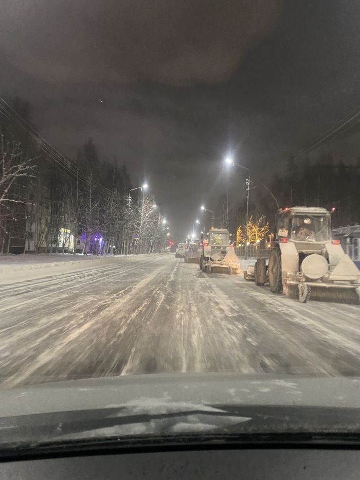 ​Сургут тестирует новый подход к очистке города от снега
