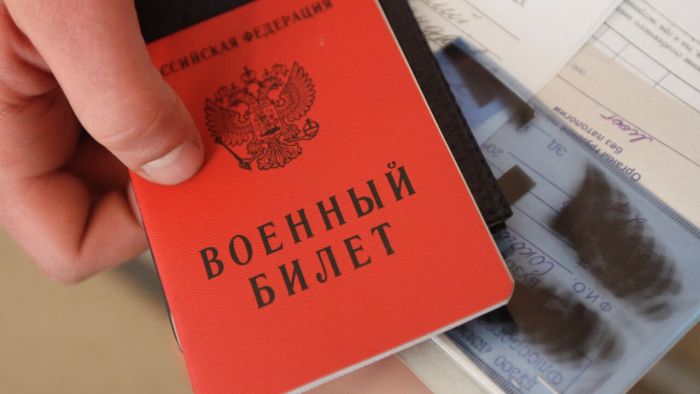 Путин предложил оцифровать данные россиян призывного возраста