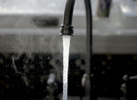 Жителям домов центра Сургута вернут чистую воду к концу недели
