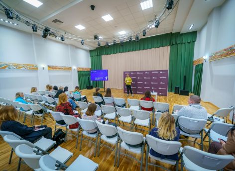 ​Федеральные эксперты и медийщики Югры обсудили, как прессе, власти и блогерам работать в новых условиях