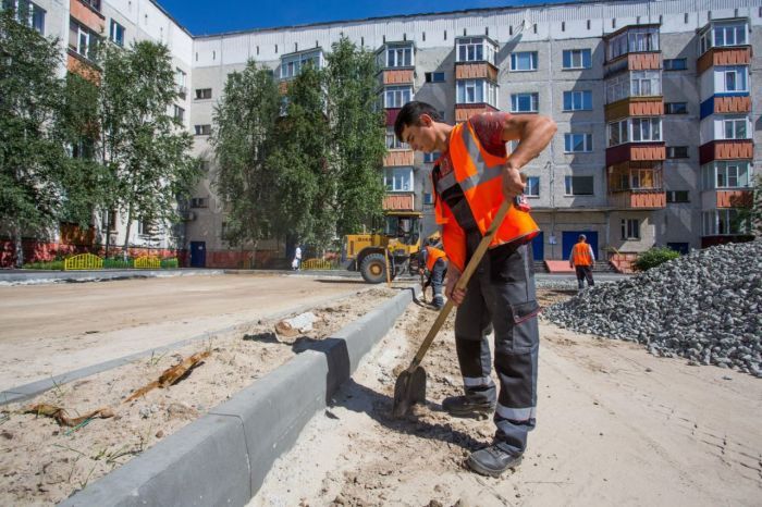 Более 17 дворов планируют отремонтировать в Сургуте в 2023 году