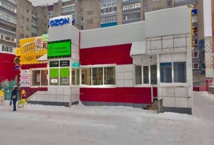 ​В Сургуте снесли популярный среди горожан овощной киоск
