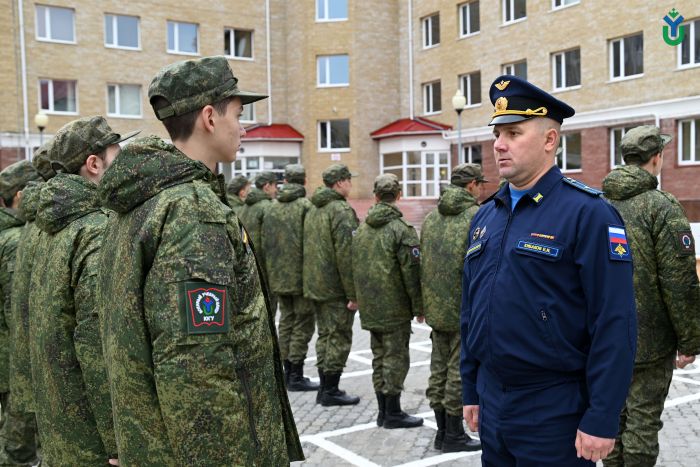 Мишустин поручил создать военные учебные центры при университетах
