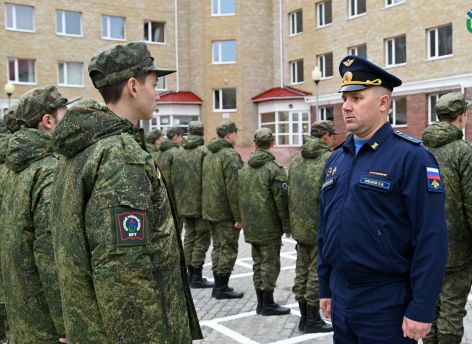 Мишустин поручил создать военные учебные центры при университетах