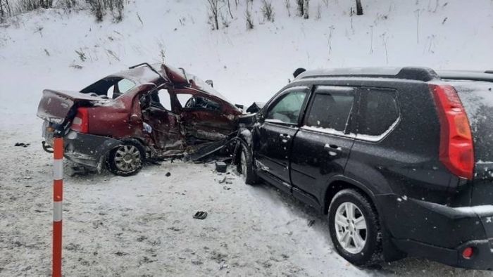 ​В смертельном ДТП на трассе пострадали дети
