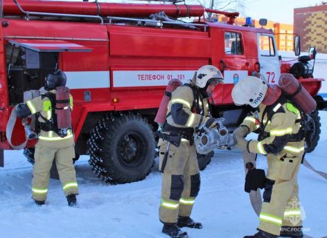 Техпомощь сожгла машину автоледи в Сургуте
