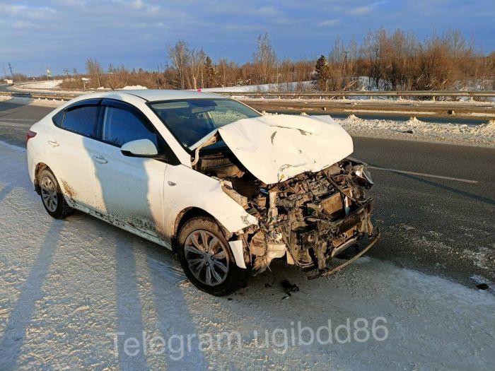 На югорской трассе водитель Hyundai «догнал» «Ниву» - пострадал человек
