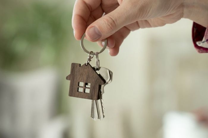 Сургутская банда продала квартиру алкоголика