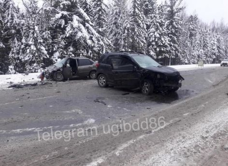 Три человека получили травмы в ДТП на автодороге «Тюмень-Ханты-Мансийск»