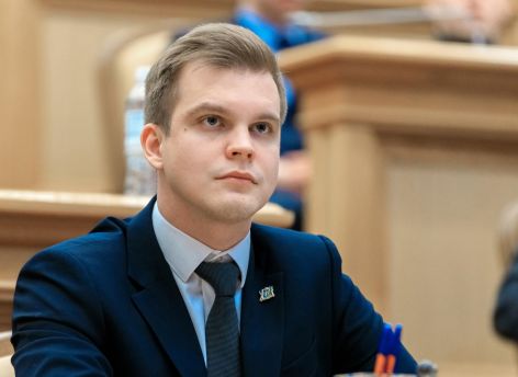 Помощник губернатора Югры Михаил Слинкин подал в отставку из-за обвинений в мошенничестве