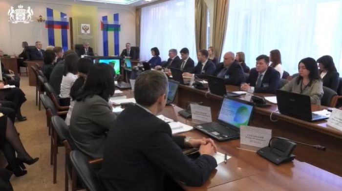 ​Алекандр Моор: Услуги Росреестра становятся доступнее для жителей Тюменской области