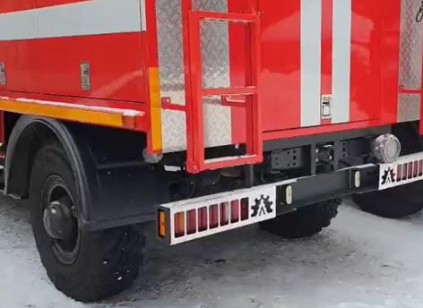 Арсенал Тюменской авиабазы пополнился новой пожарной техникой