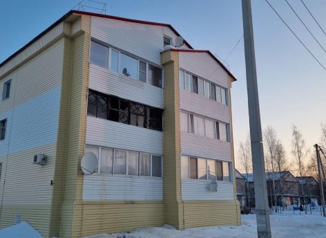 В югорском поселке курильщик устроил пожар – эвакуировали более 20 человек
