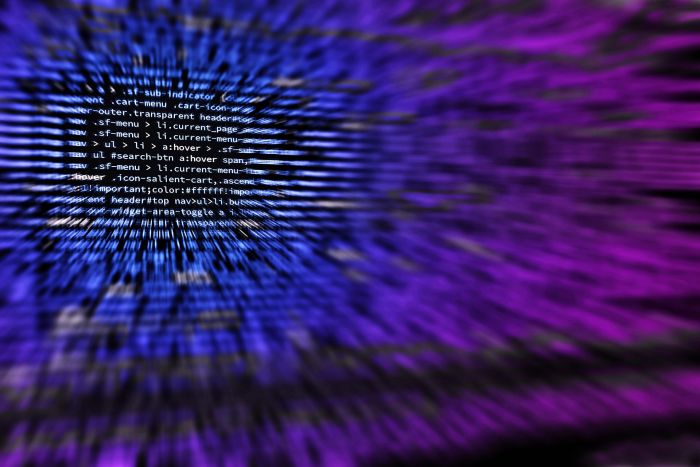 ​Количество преступлений с использованием информационных технологий в Югре снизилось, но их все еще много