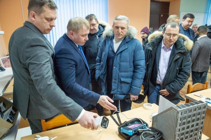 ​Александр Моор пообещал поддержать предпринимателей с горящими глазами