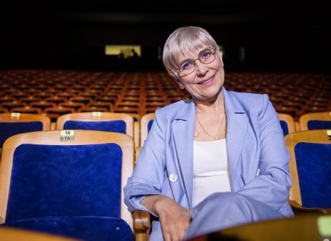 ​Светлана Астраханцева: «Творческому коллективу крылья не подрезаем»