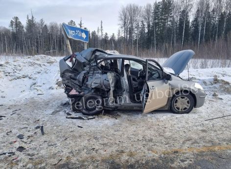 Опасный обгон на автодороге в Ханты-Мансийском районе привел к смертельному ДТП