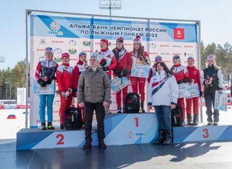 Александр Моор посетил чемпионат России по лыжным гонкам и отметил подготовку тюменских спортсменов
