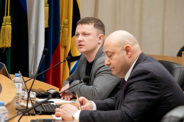 Власти Сургута будут решать вопрос о ремонте надземного пешеходного моста в поселке Дорожном 