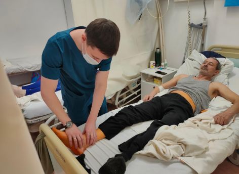 Врачи Няганской окружной больницы спасли единственную ногу мужчины от ампутации