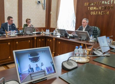 ​Александр Моор поручил помочь с ремонтом дома многодетной семье
