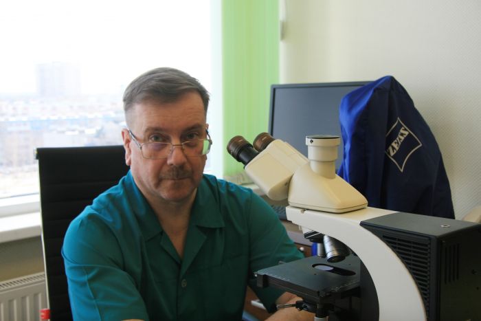 Дмитрий Лининг: «Хорошим хирургом можно стать лет за пять, терапевтом – примерно за восемь. А патологоанатом к концу десятого года своей работы только-только перестает задавать глупые вопросы»