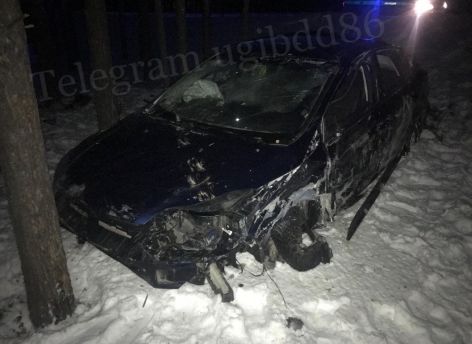 Два жителя Радужного пострадали в ДТП с опрокидыванием в Сургуте