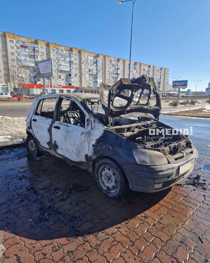 В Сургуте сгорел автомобиль из-за неисправности