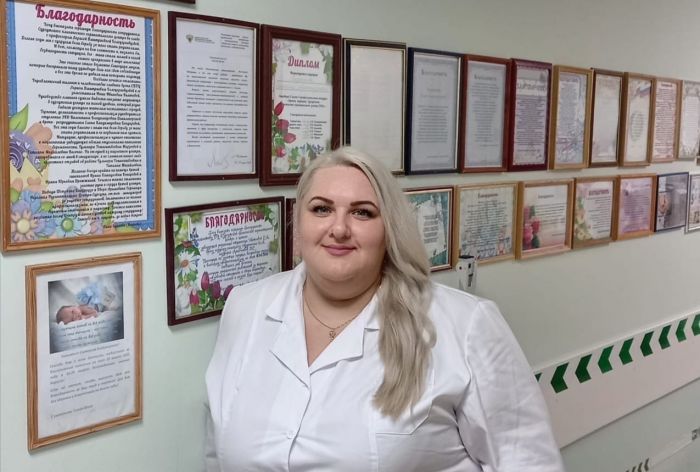 Акушерку Сургутского центра охраны материнства и детства признали лучшей в России