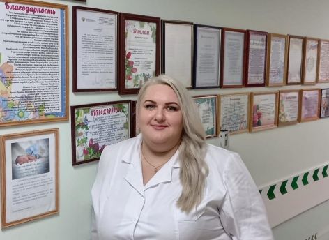 Акушерку Сургутского центра охраны материнства и детства признали лучшей в России