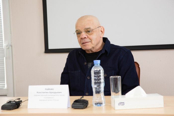 Константин Райкин: «Надо перестать быть дегустатором. Надо просто опьянеть от театра» 