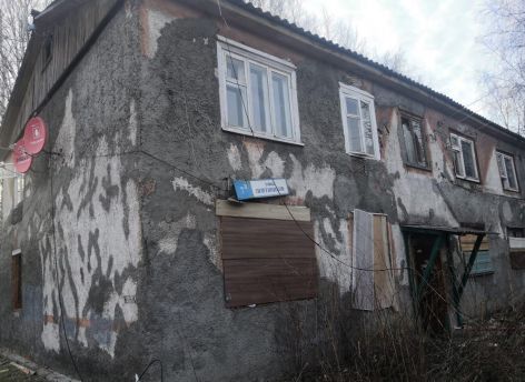 Власти Сургута планируют получить средства из окружного бюджета для расселения 90% жителей аварийных домов