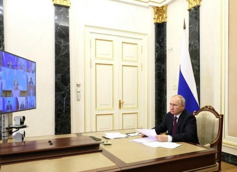 Александр Моор доложил президенту Владимиру Путину о мерах поддержки пострадавших от природных пожаров