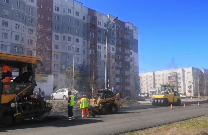 ​Сургутские ремонтники вышли на дороги