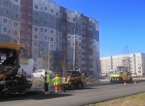 ​Сургутские ремонтники вышли на дороги