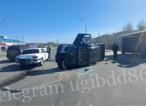 Спешка на перекрестке привела к ДТП с двумя пострадавшими в Нижневартовске