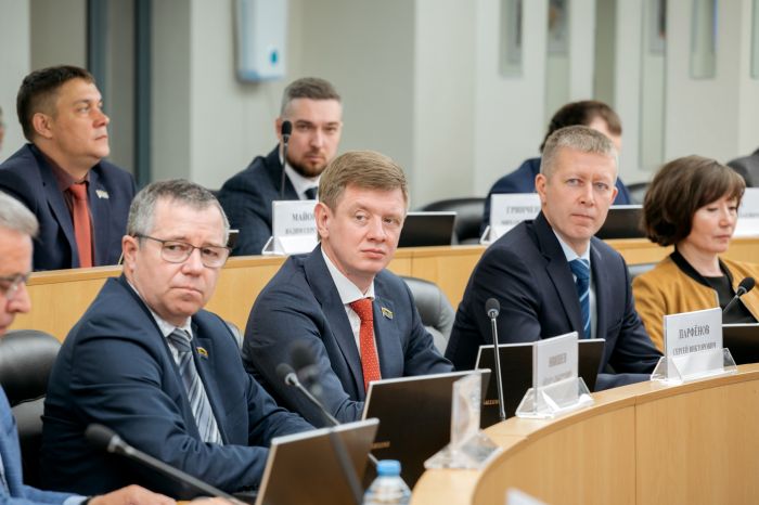 В Сургуте внесли поправки в бюджет: доходы и расходы увеличили на 60 млн рублей