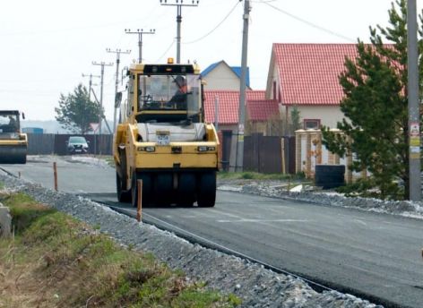 В Тюменской области приводят в порядок дороги, ведущие к учреждениям образования и культуры