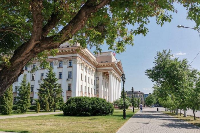 ​114 проектов СОНКО получат гранты губернатора Тюменской области