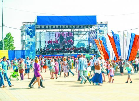Сургутянам представили программу праздничных мероприятий ко Дню города