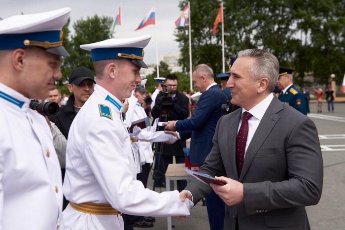 ​Выпускники ТПКУ получили аттестаты из рук губернатора