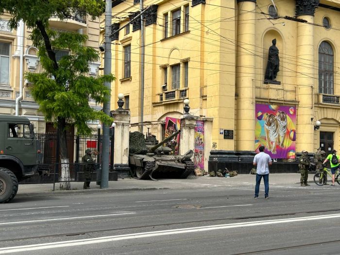 ЧВК «Вагнер» устроили военный мятеж в Ростове