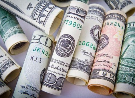 Курс доллара превысил 92 рубля, евро - 100 рублей