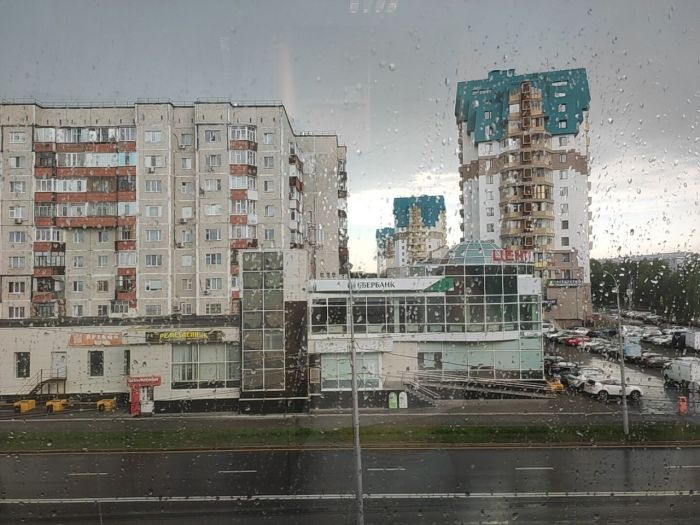 В ХМАО местами ожидаются ливень, град, порывистый ветер и гроза