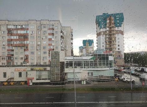 В ХМАО местами ожидаются ливень, град, порывистый ветер и гроза