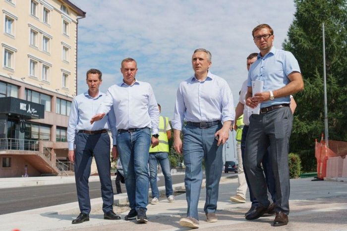 ​Александр Моор оценил ход строительства важных объектов в Тюмени